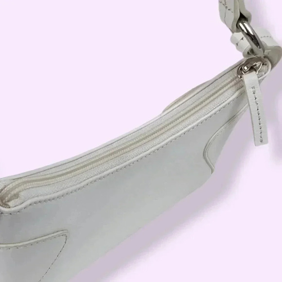 Ann Taylor Loft Small White Purse - Picture 3 of 9